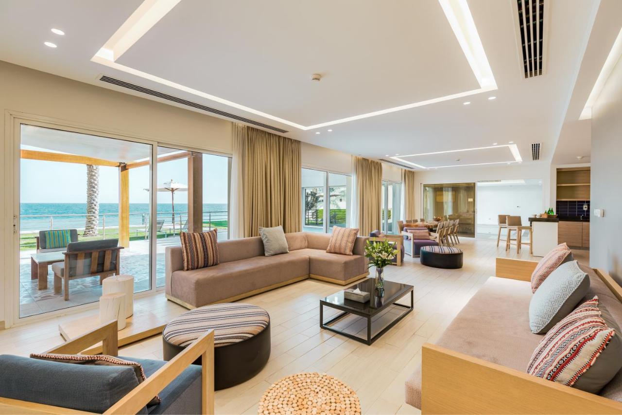 Sealine Beach, A Murwab Resort Mesaieed Luaran gambar The interior of a villa at the resort