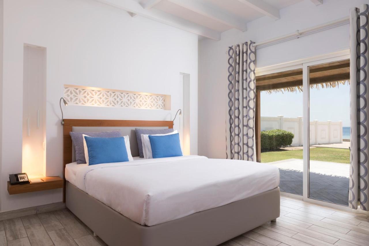 Sealine Beach, A Murwab Resort Mesaieed Luaran gambar A bedroom at the resort