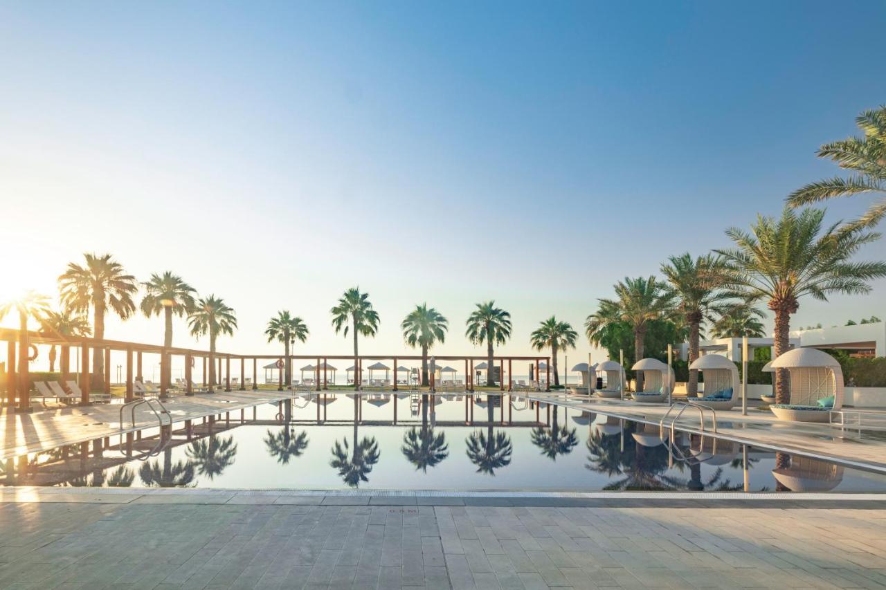 Sealine Beach, A Murwab Resort Mesaieed Luaran gambar The resort's main pool