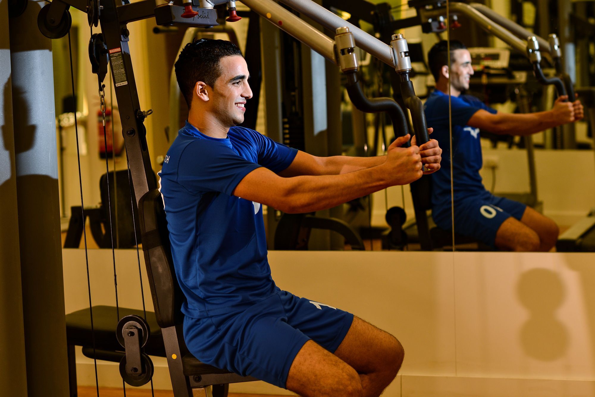 Sealine Beach, A Murwab Resort Mesaieed Luaran gambar A player working out in the gym